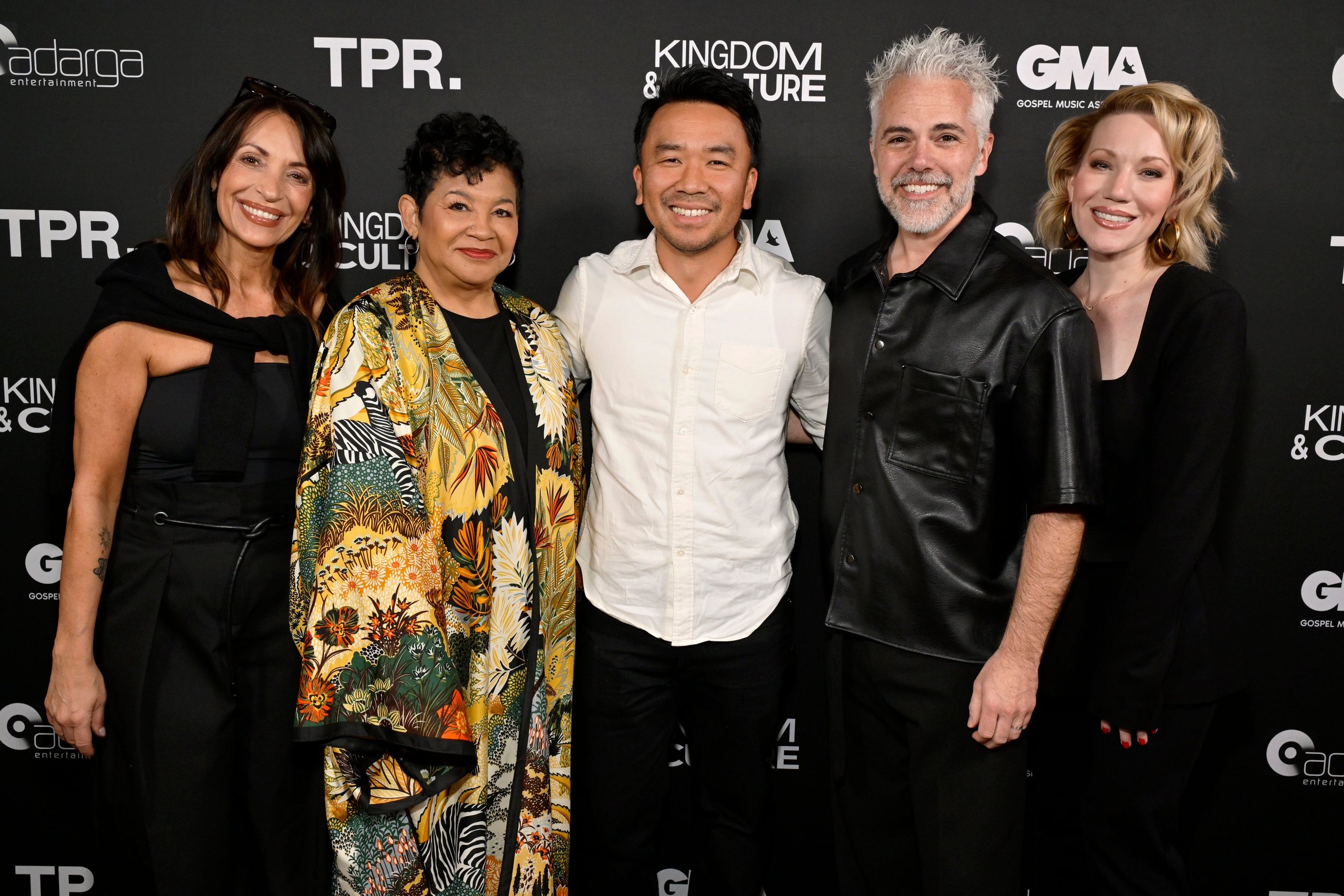 2259455297-एक्स5