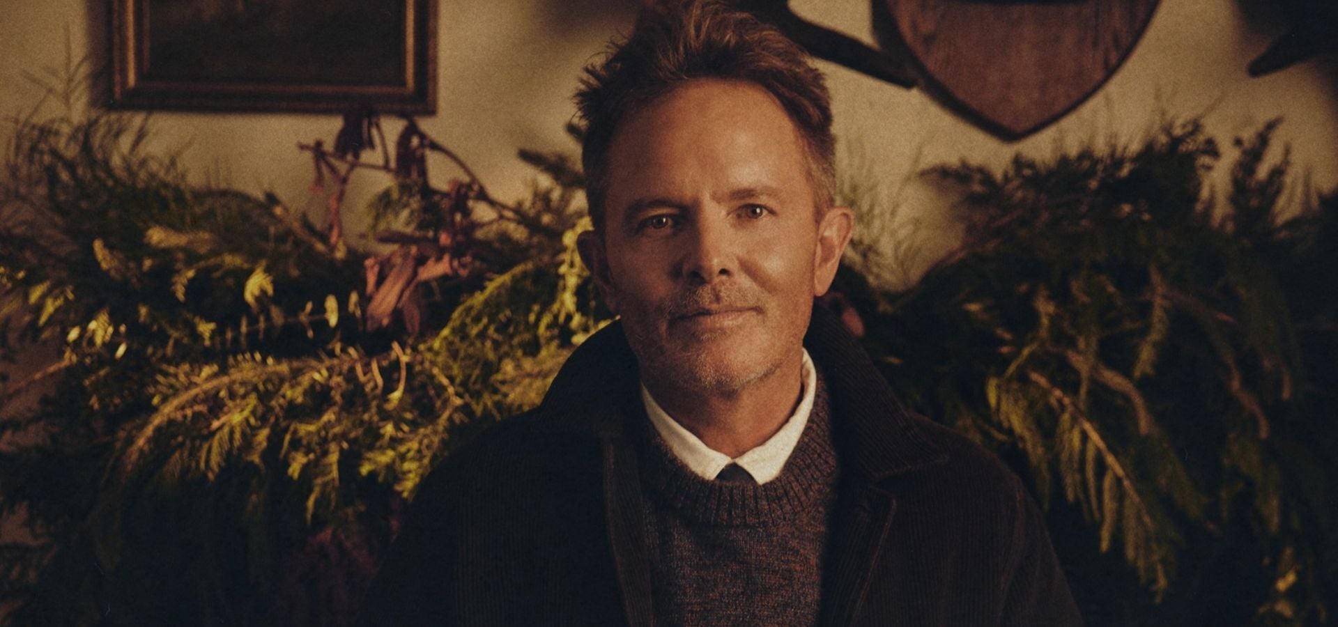 Chris Tomlin Announces Good News of Great Joy Book, Christmas Tour
