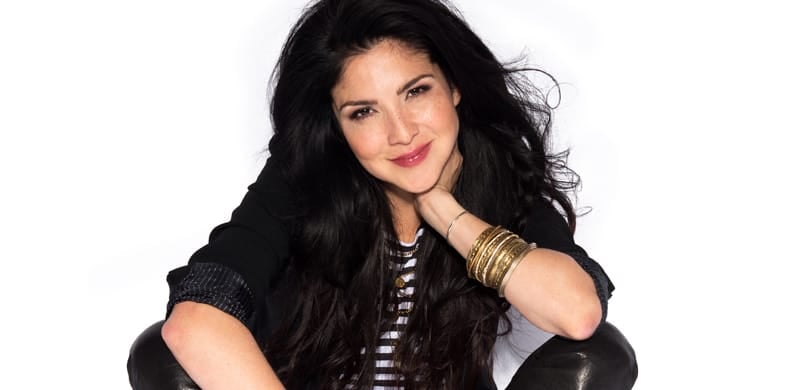 Platinum-Selling, Bilingual Recording Artist Jaci Velasquez Releases Trust (Confío) Worldwide From Integrity Music