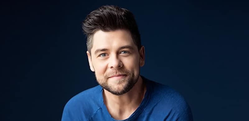 Jason Crabb Launches New Label Red Bus Records