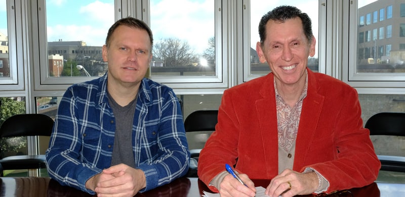 Comedian Tim Lovelace Signs With StowTown Records