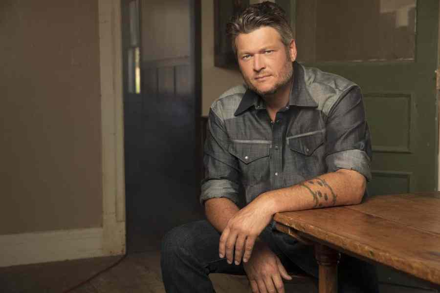 Blake Shelton Craig Morgan And Mercyme Join Trace Adkins For Jammin To Beat The Blues The 