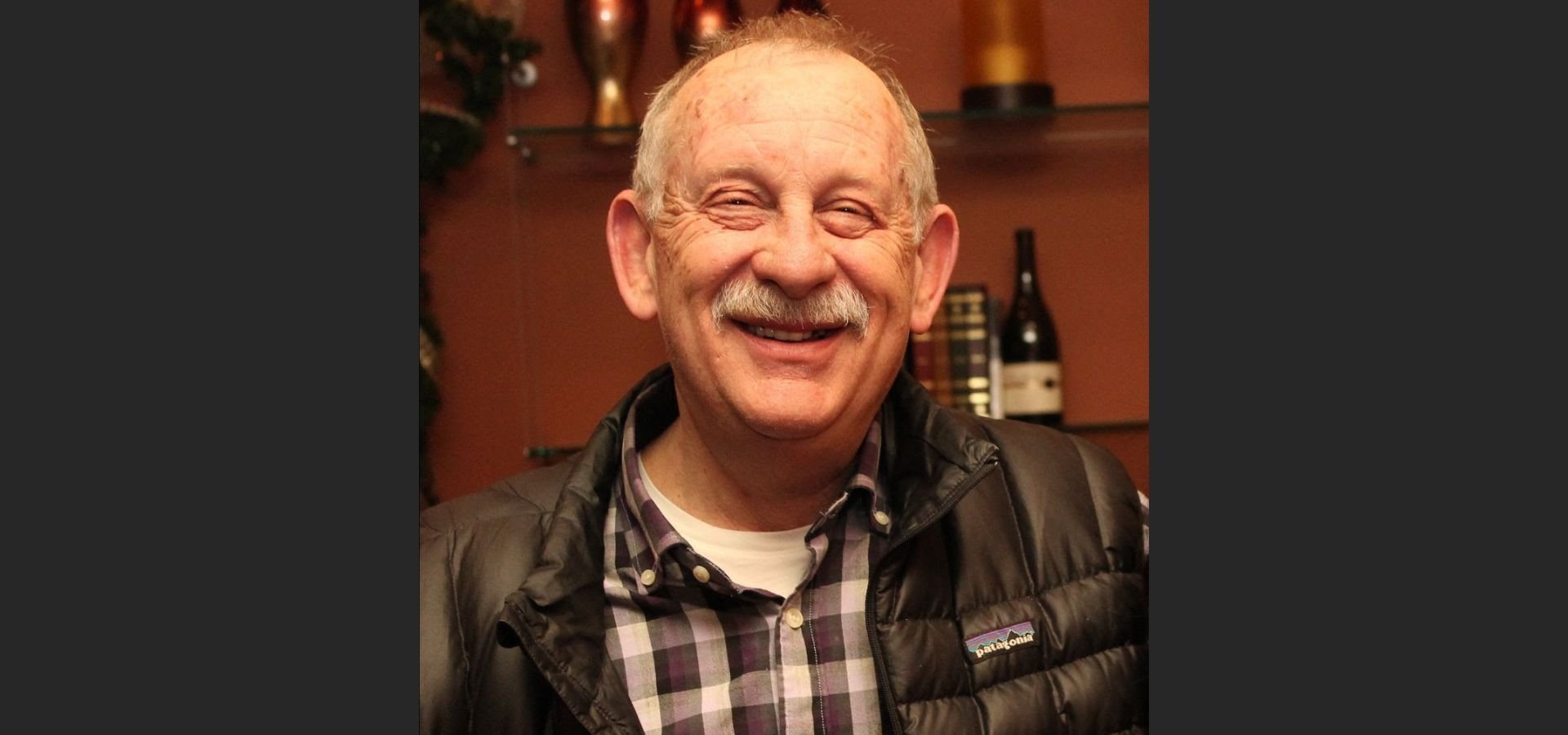 Mickey Gamble passes